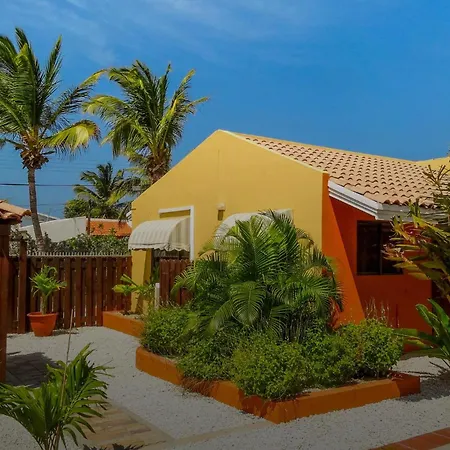 Cariñas Studio Apartments